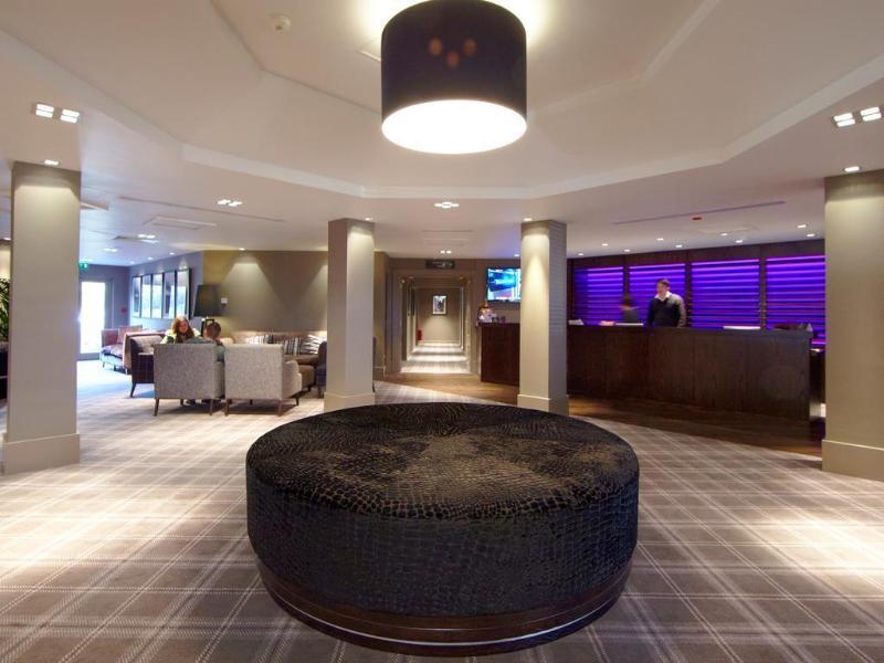 Village Hotel Swindon Exterior foto
